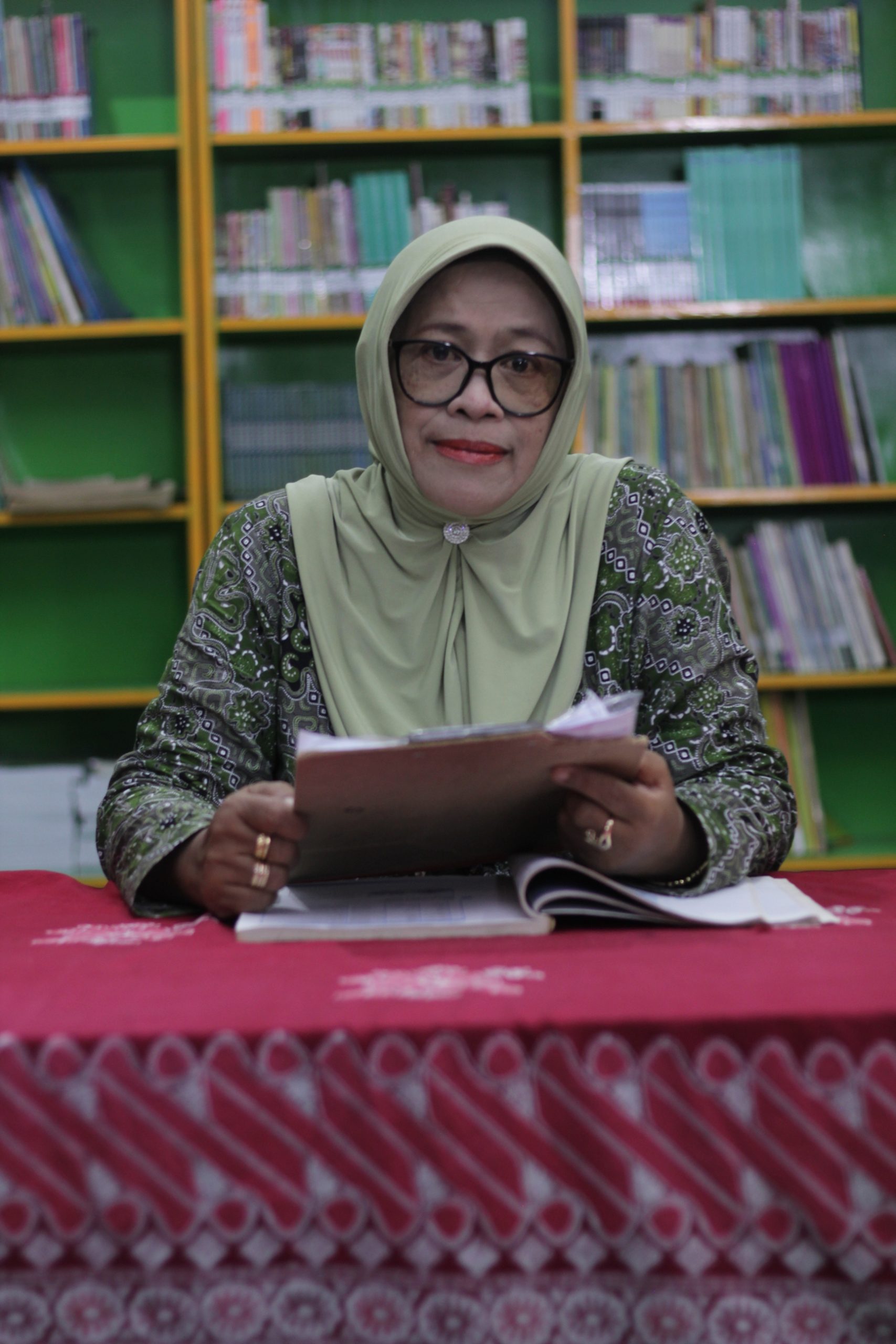 DRA. TRI MARWIDININGSIH, M.PD.